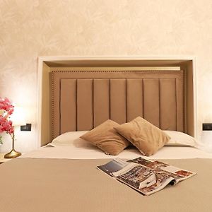 Deluxe Zimmer mit Kingsize-Bett